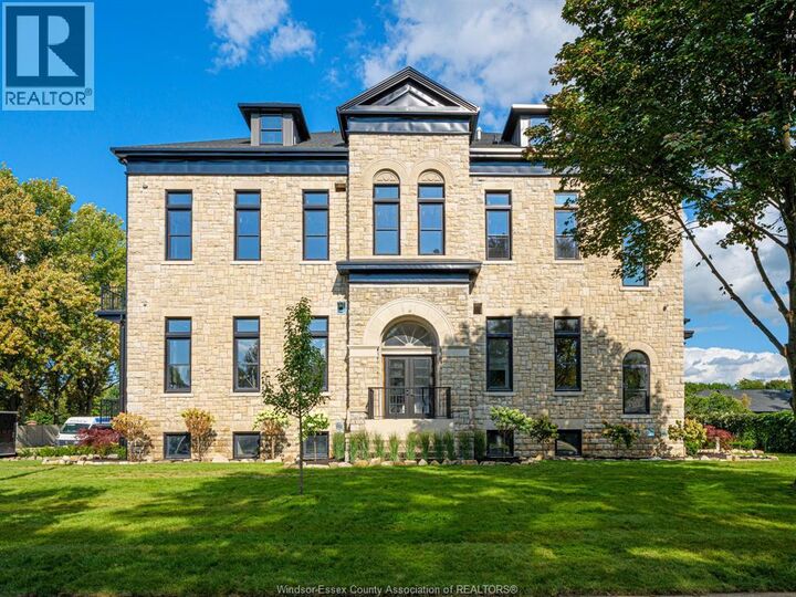 Property Photo:  247 Brock Street 201  ON N9V 2H4 