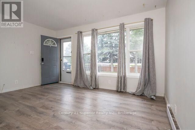 Property Photo:  141 Gore Street East  ON P7E 3R2 