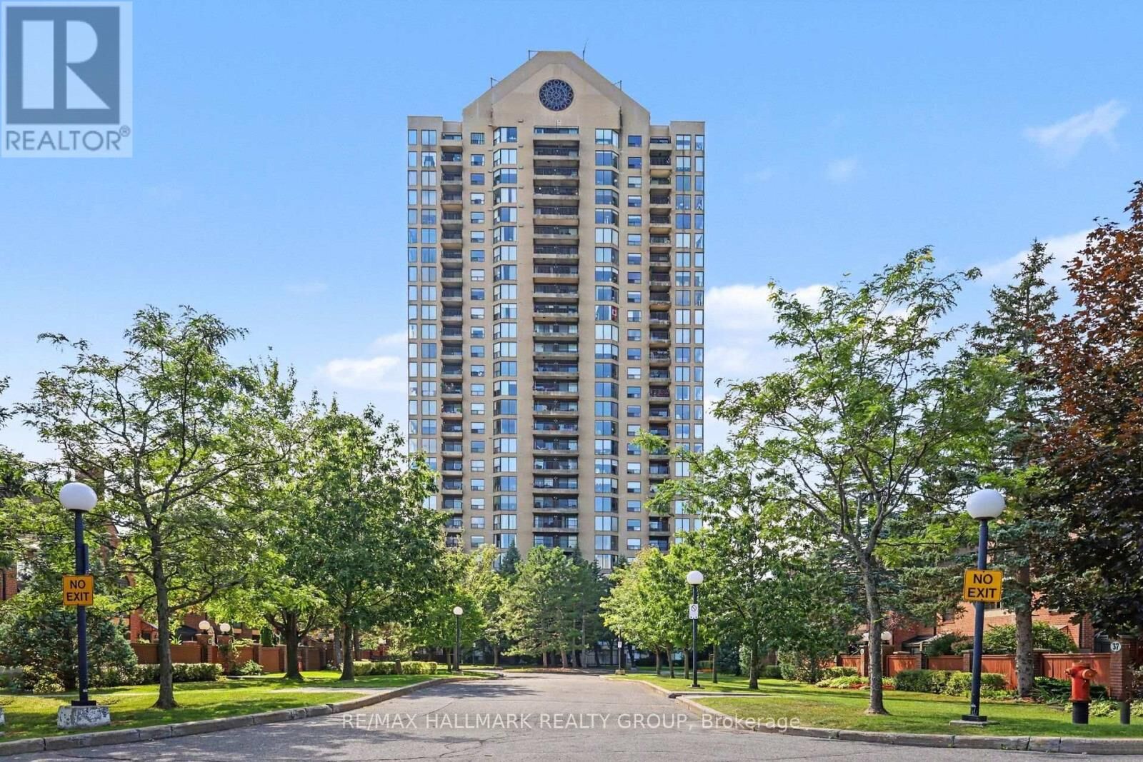 Property Photo:  545 St Laurent Boulevard 805  ON K1K 4H9 