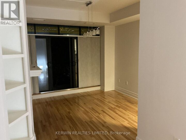 Property Photo:  375 Lisgar Street East 304  ON K2P 0E3 