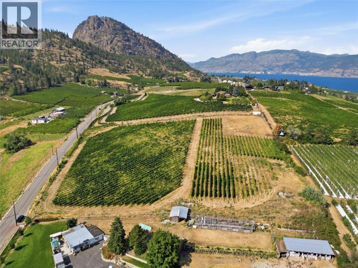 Property Photo:  6007 Giants Head Road  BC V0H 1Z7 