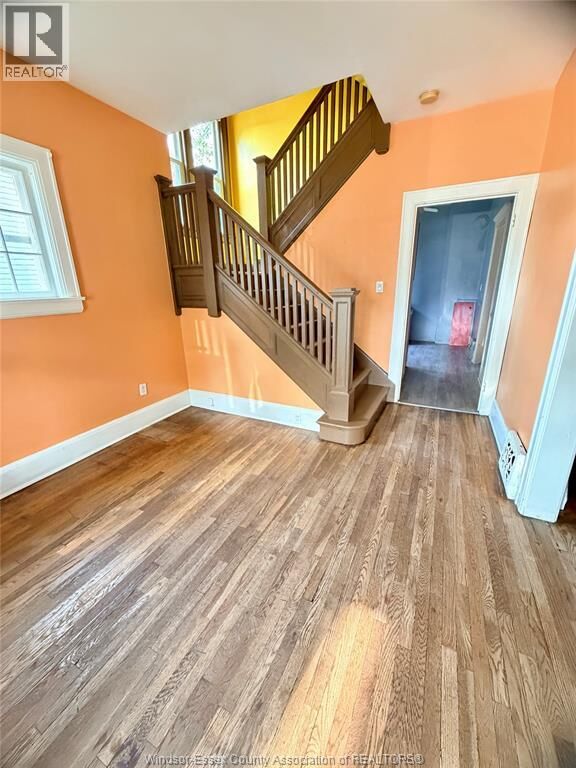 Property Photo:  490 Crawford  ON N9A 5C4 
