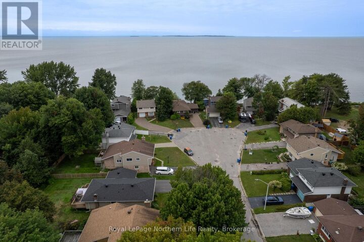 Property Photo:  29 Shore Acres Boulevard  ON P1A 1B7 