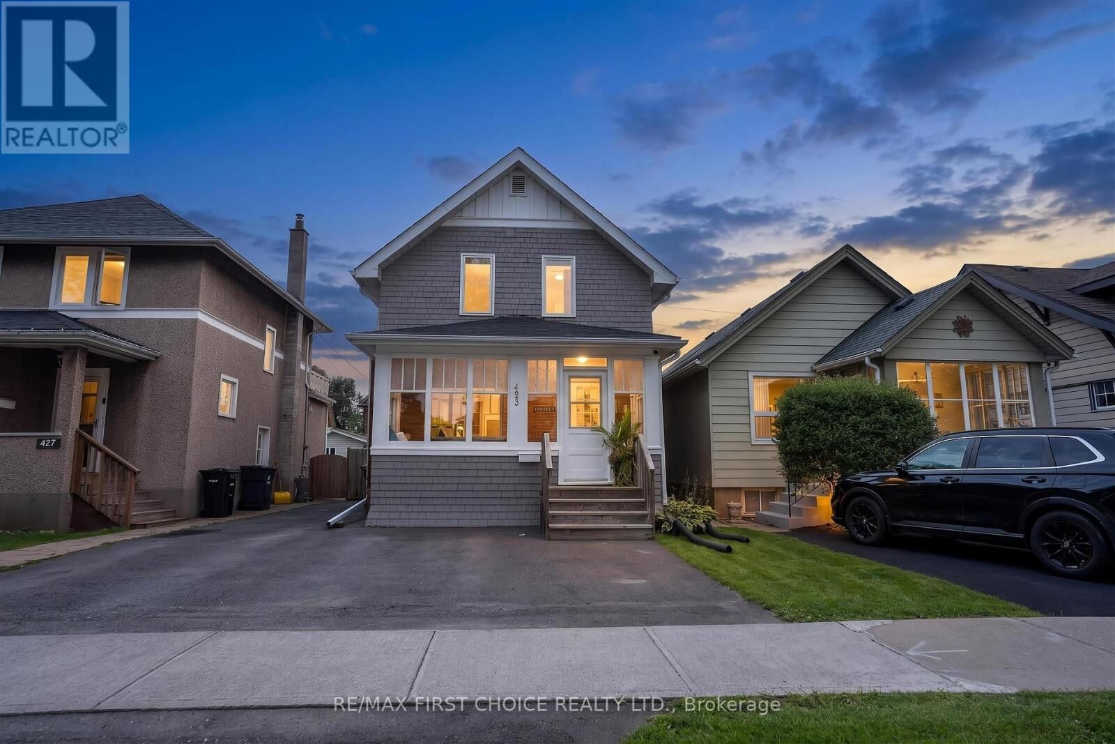 Property Photo:  423 Marks Street South  ON P7E 1M4 