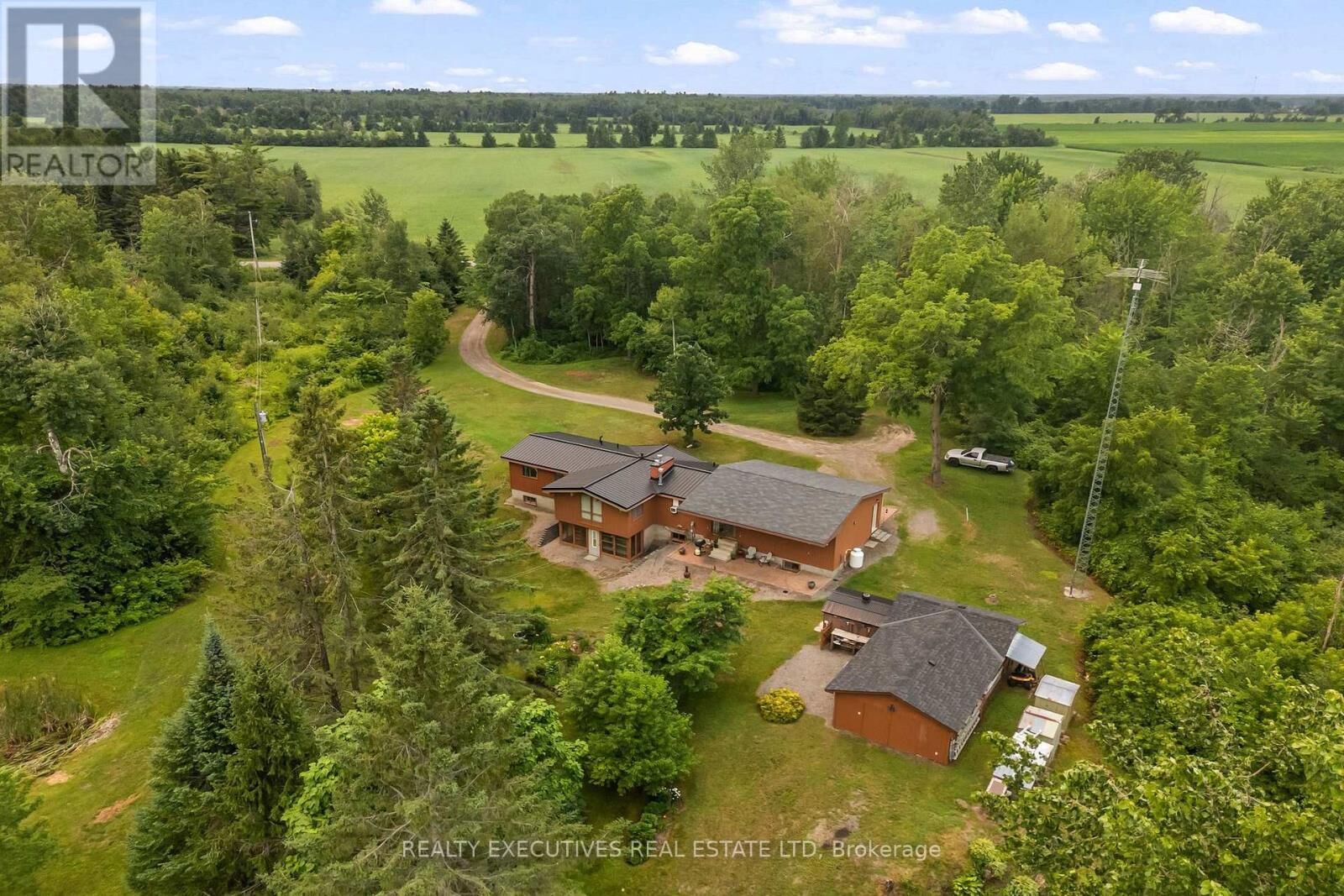 Property Photo:  785 Boundary Road  ON K0E 1S0 