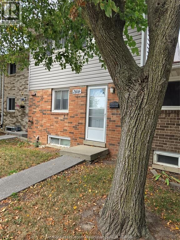 Property Photo:  2816 Meadowbrook Lane  ON N8T 3C3 