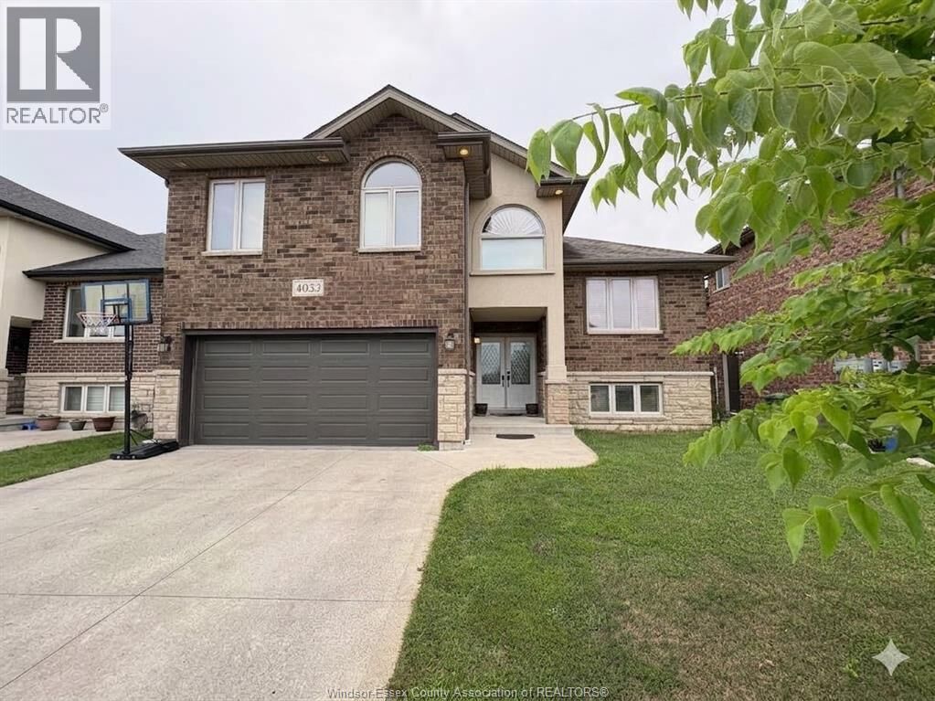 Property Photo:  4033 Cosenza Street  ON N9G 0B2 