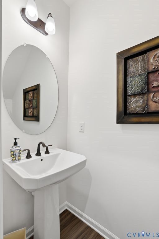 Property Photo:  7712 Hawthorne Avenue  VA 23227 