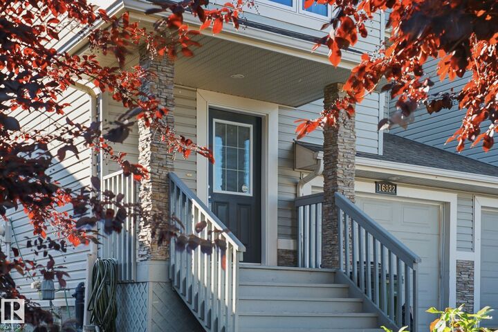 Property Photo:  16822 52 Street NW  AB T5Y 0R9 