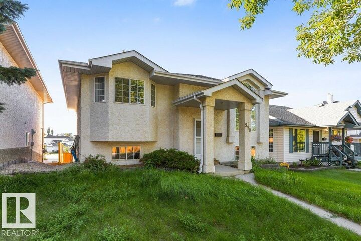 Property Photo:  990 Jim Common Dr  AB T8N 1V1 