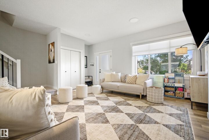 Property Photo:  22359 93 Avenue NW  AB T5T 7L9 