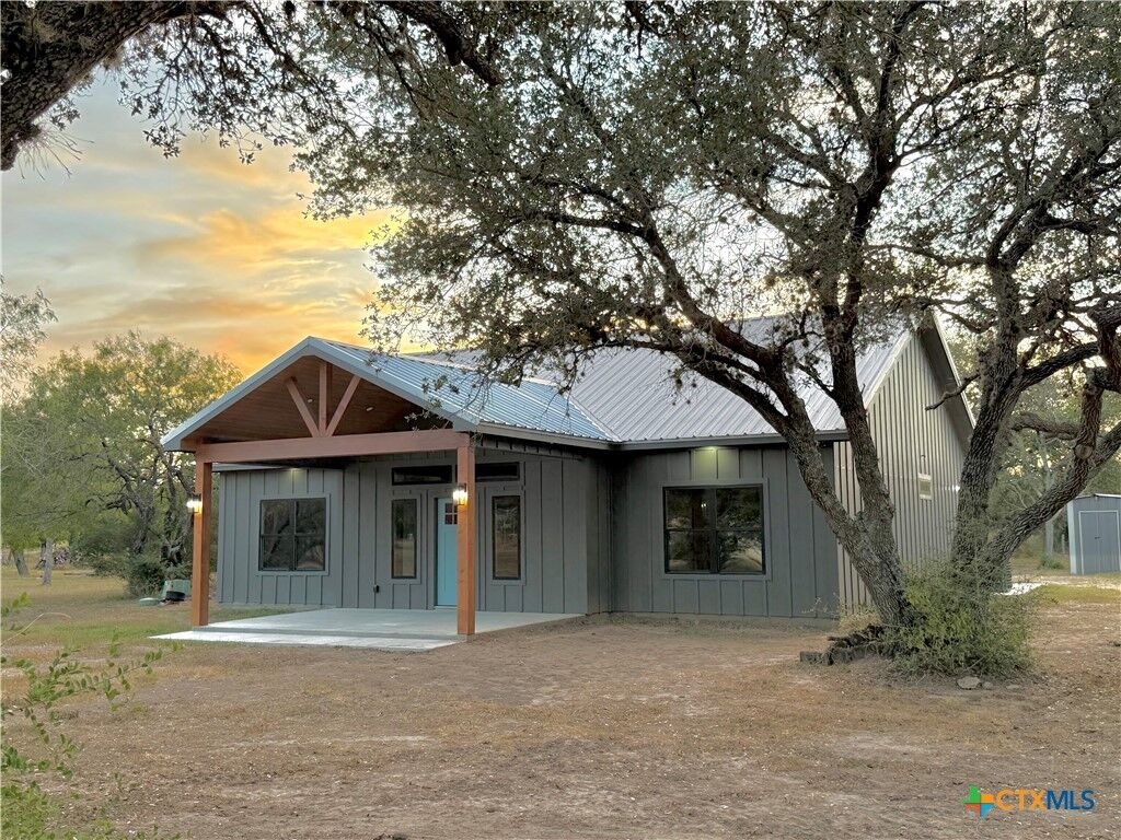 Property Photo: 84 Paloma Road TX 77905