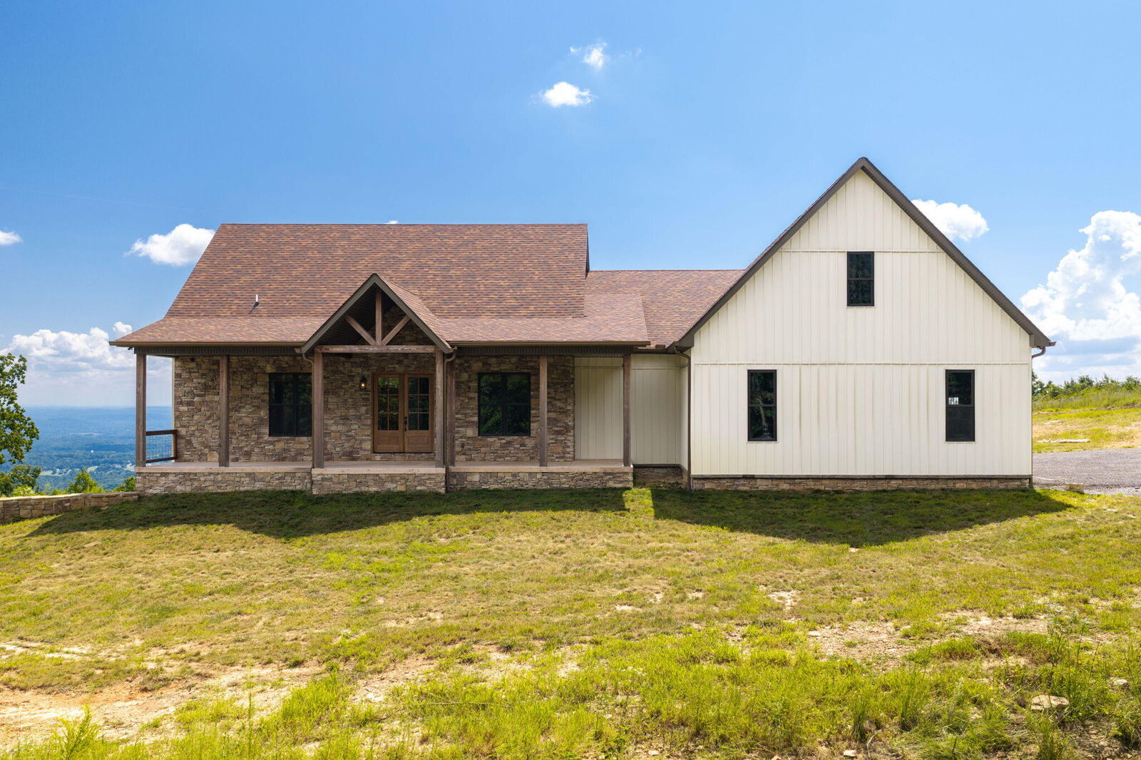 Property Photo: 520 Bluff Mountain Drive TN 37332