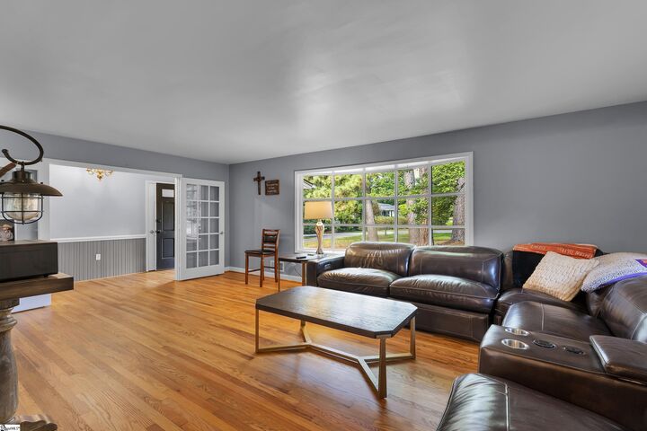 Property Photo:  2209 Edgefield Road  SC 29307 