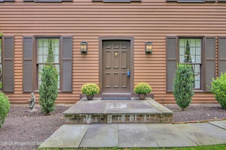 Property Photo:  513 Clinton Street  PA 18471 