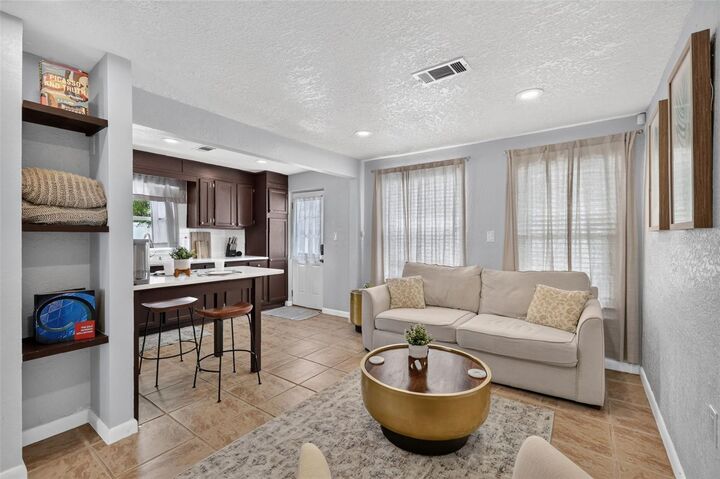 Property Photo:  731 W Princeton Street  FL 32804 