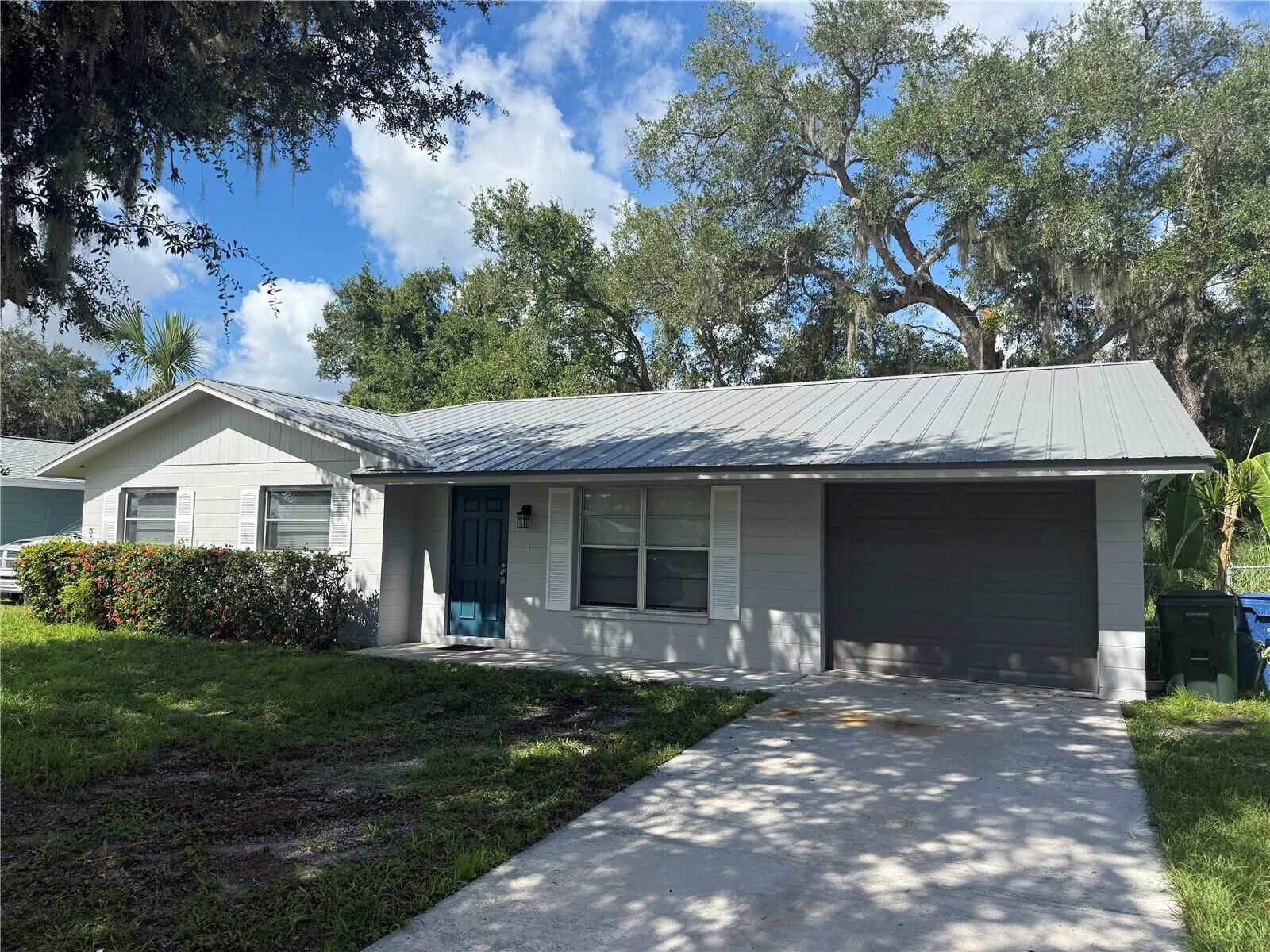 Property Photo: 3412 Spainwood Drive FL 34232