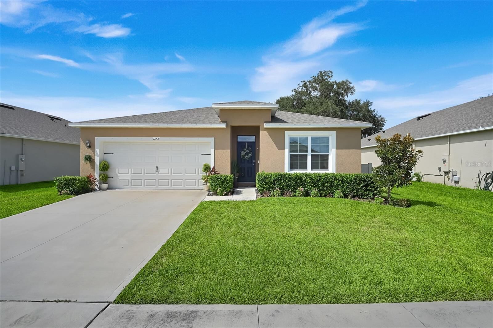Property Photo:  5457 Hayloft Drive  FL 32712 