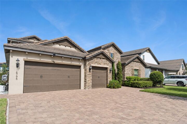 Property Photo:  16795 Turtle Hatch Drive  FL 34787 