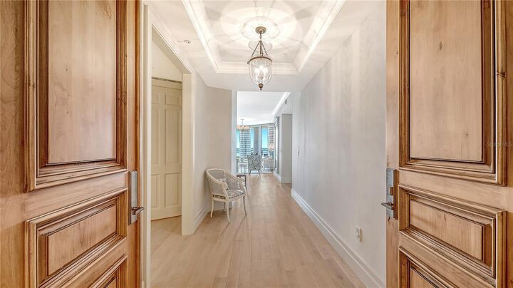 Property Photo:  1300 Benjamin Franklin Drive 908  FL 34236 