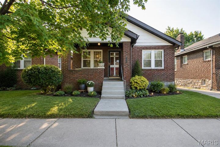 Property Photo: 5851 Hampton Avenue MO 63109