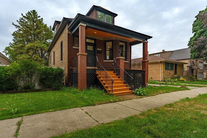 Property Photo:  6429 28th Street  IL 60402 