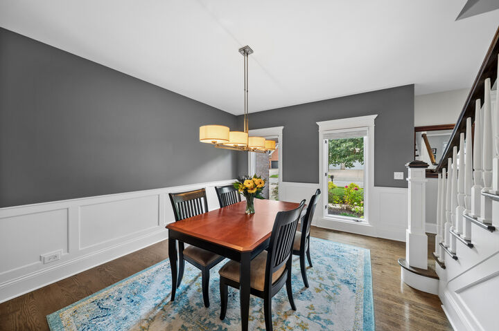 Property Photo:  877 Sheehan Avenue  IL 60137 