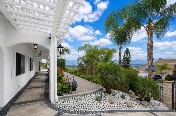 Property Photo:  1509 Hollencrest  CA 91791 
