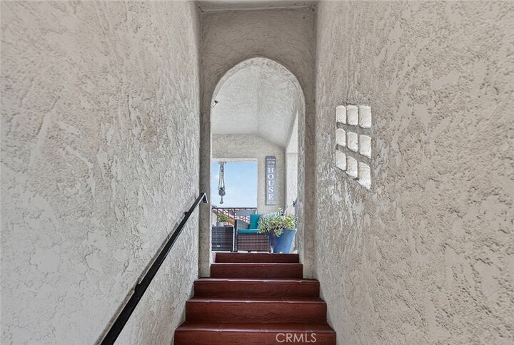 Property Photo: 141 Glendora Avenue CA 90803