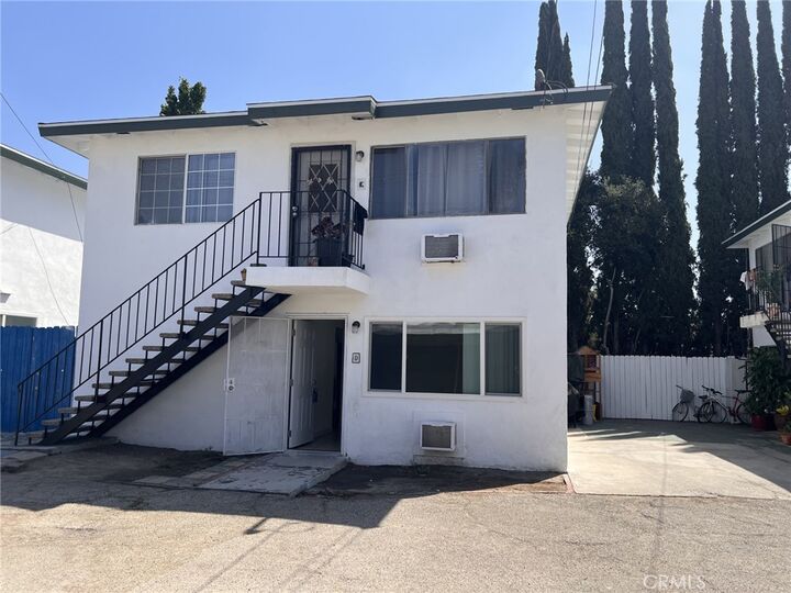 Property Photo: 516 Diamond CA 91016