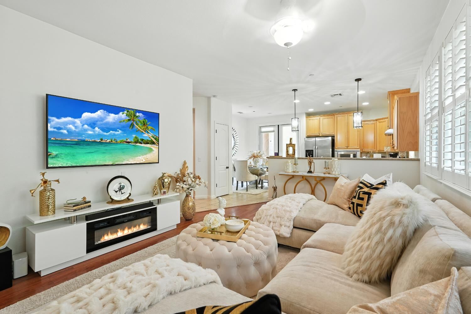 Property Photo: 1225 Marseille Lane CA 95747