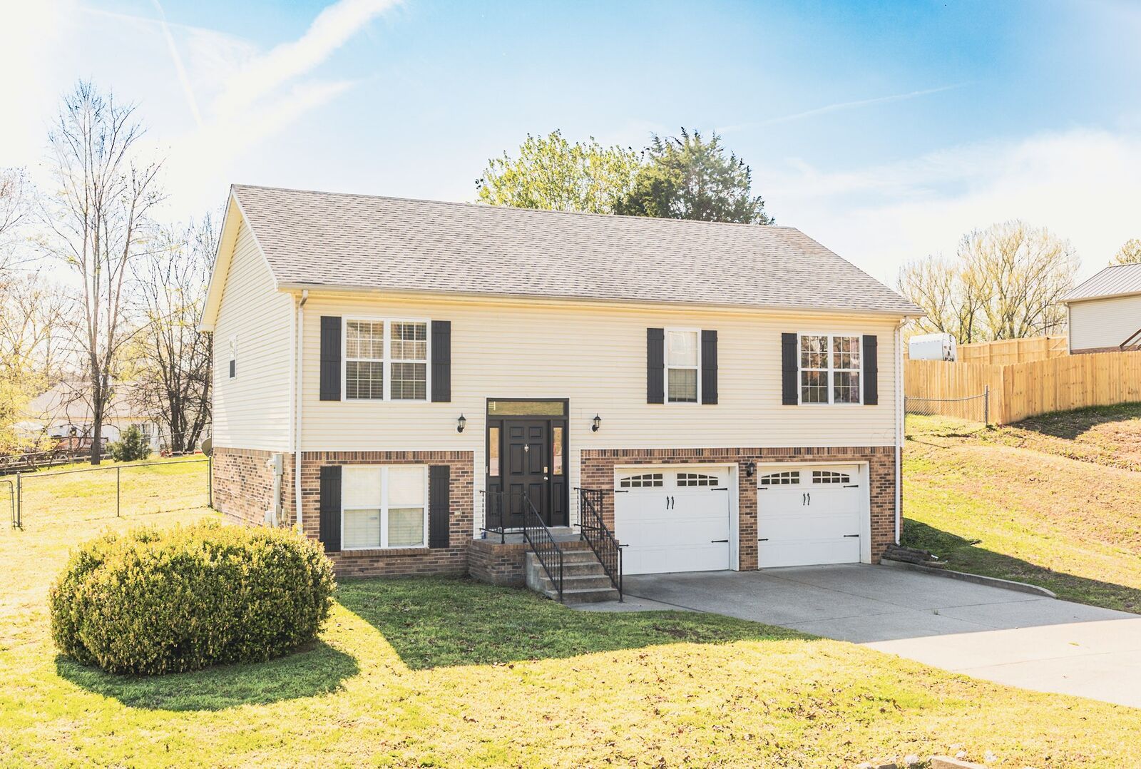 Property Photo: 524 Barney Ln TN 37042