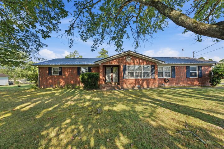 Property Photo: 135 Blakemore Rd TN 37355