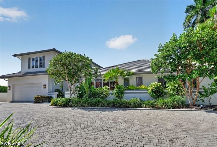 Property Photo:  660 14th Avenue S  FL 34102 