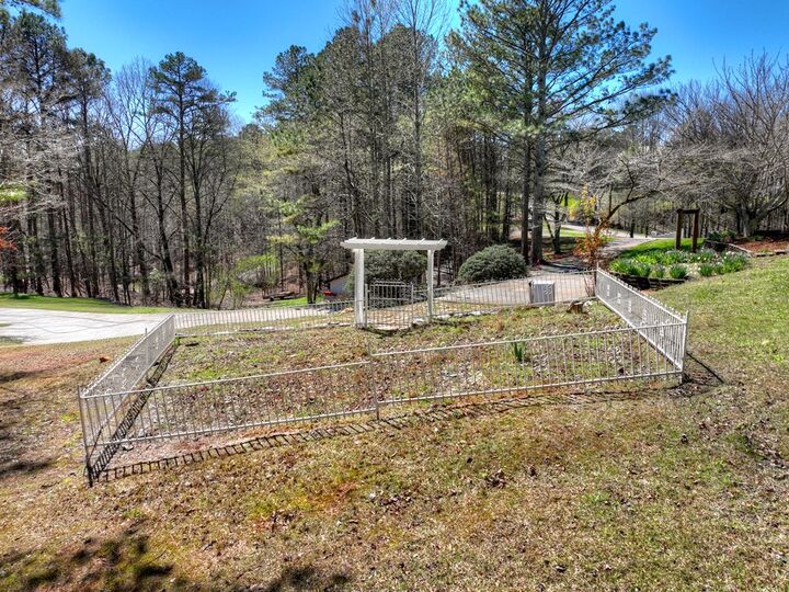 Property Photo:  229-B Crossroads Church Road  GA 30540 