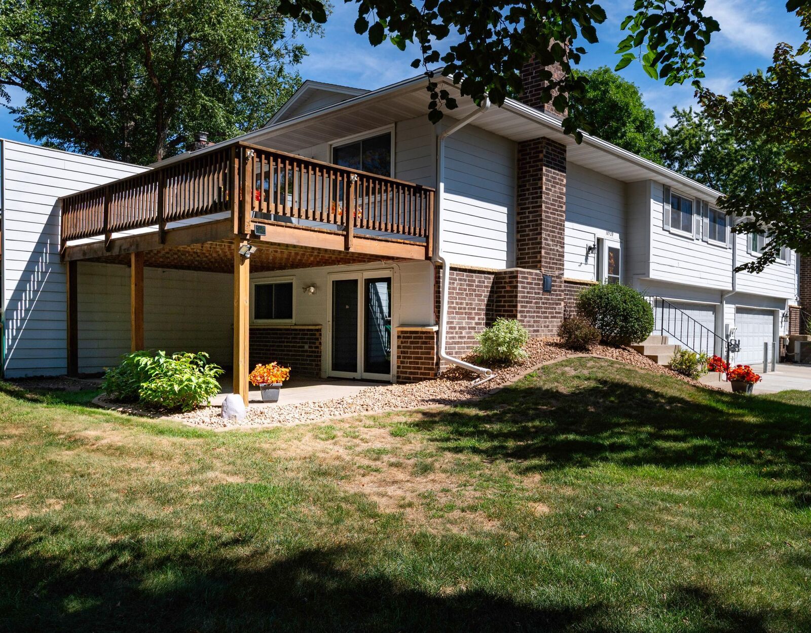 Property Photo: 10520 Decatur Avenue S MN 55438