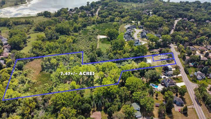Property Photo: 3032 Labore Road MN 55109