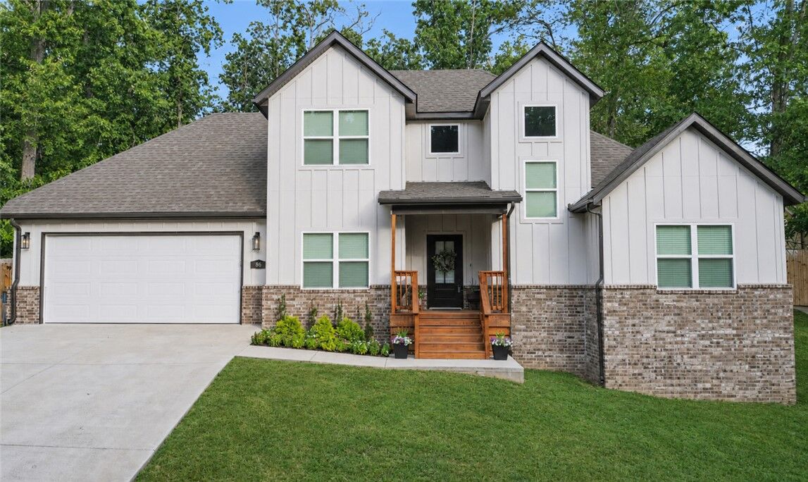 Property Photo:  86 Rillington Drive  AR 72714 