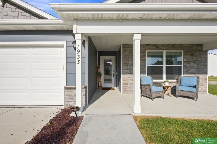 Property Photo:  1933 N Kara Way  NE 68025 