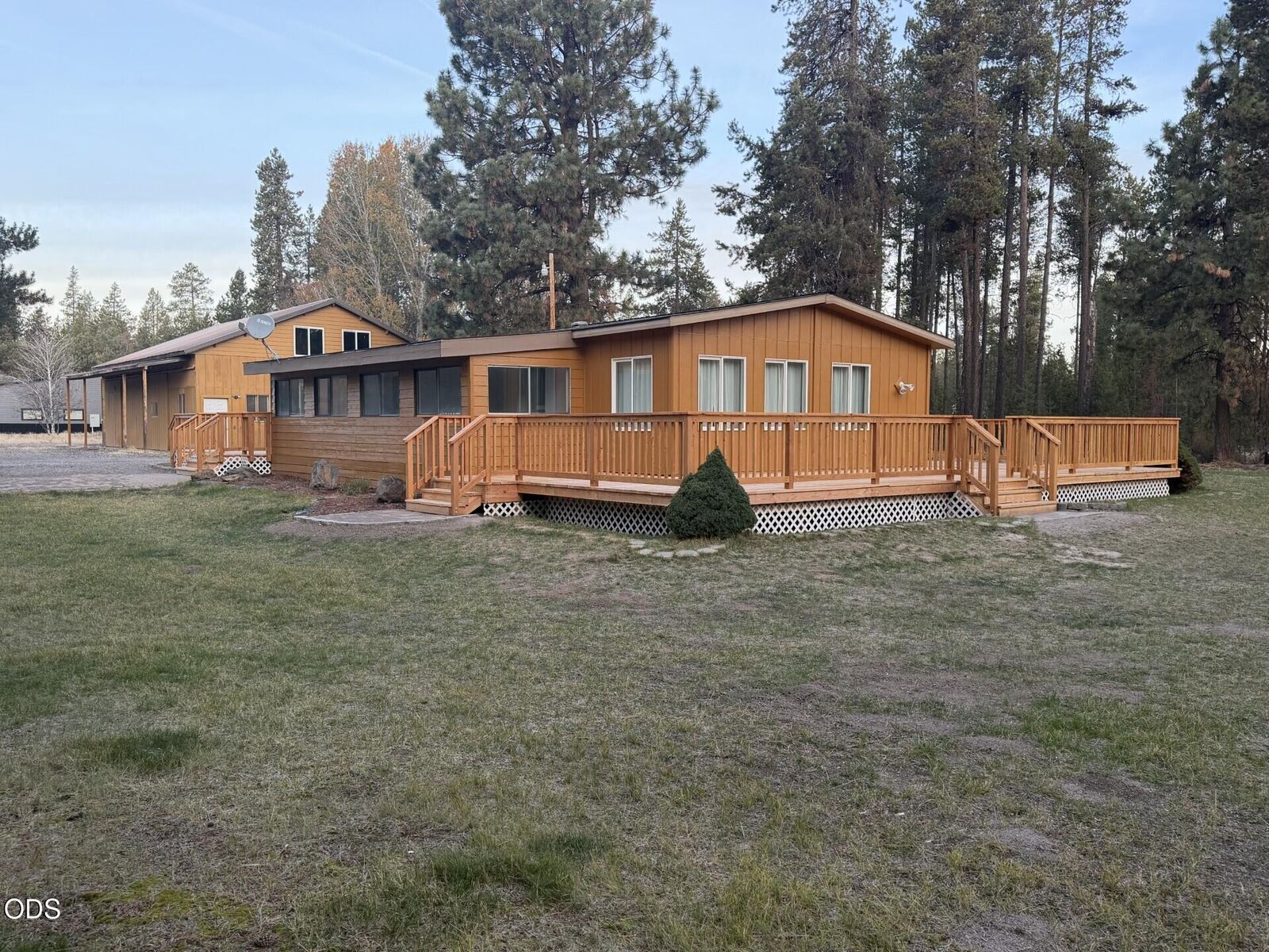 Property Photo:  17875 Old Wood Road  OR 97707 