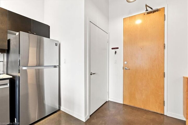 Property Photo:  410 King Street W 408  ON N2G 1C3 