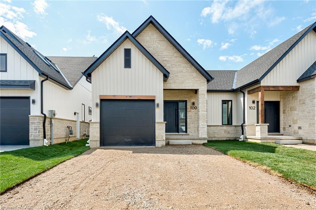 Property Photo:  100 Clayton Street  ON N0K 1N0 