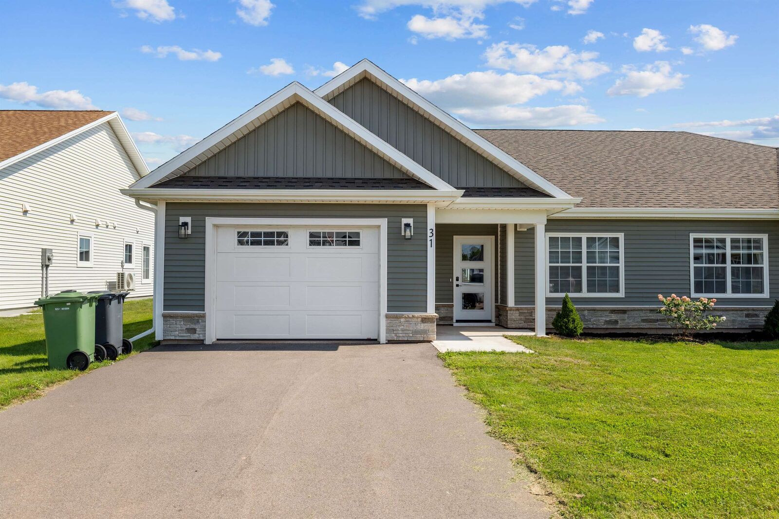 Property Photo:  31 Starlite Street  PE C1N 0N7 