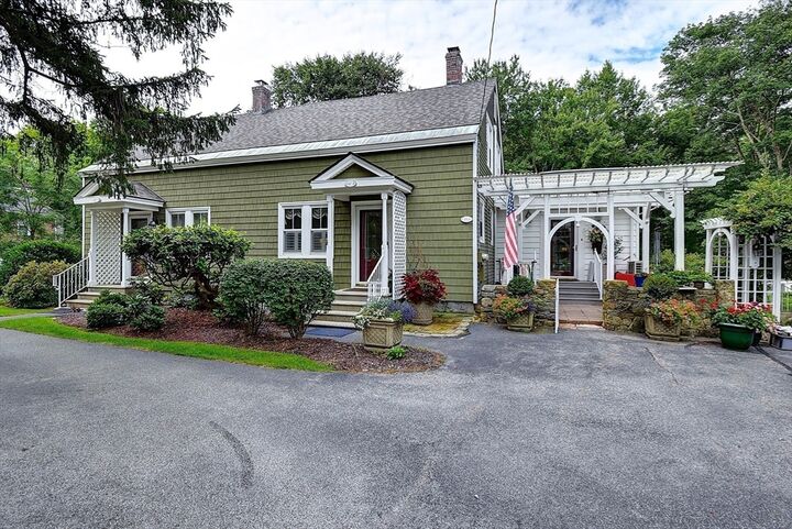 Property Photo: 647 Main St B MA 01537