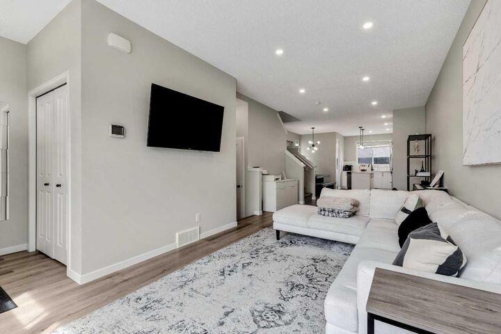 Property Photo:  46 Creekstone Path SW  AB T2X 4P7 