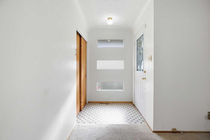 Property Photo:  4327 19 Street NW  AB T2L 2B8 