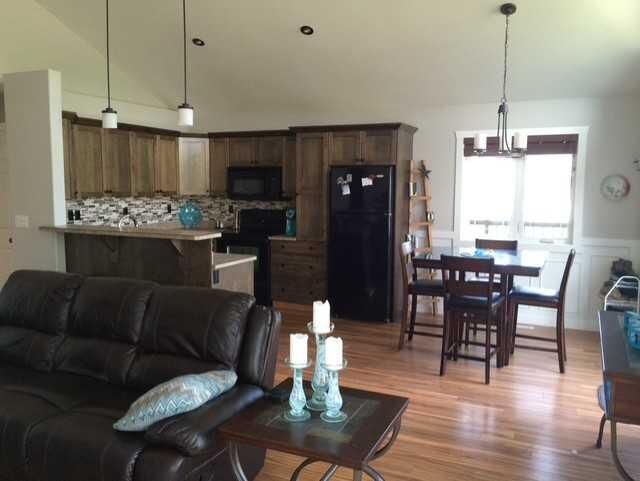 Property Photo:  10410 90 Street  AB T8S 1P1 