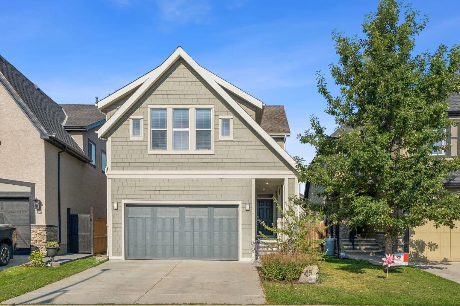 Property Photo:  45 Mahogany Terrace SE  AB T3M 0R5 