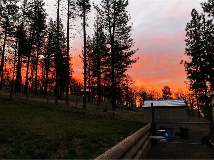Property Photo: 320 Pine Forest Rd WA 98620