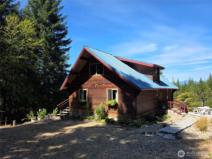 Property Photo: 62 NE Southridge Drive WA 98528
